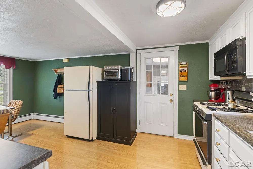 8416 Seneca Highway Seneca Township, MI 49256