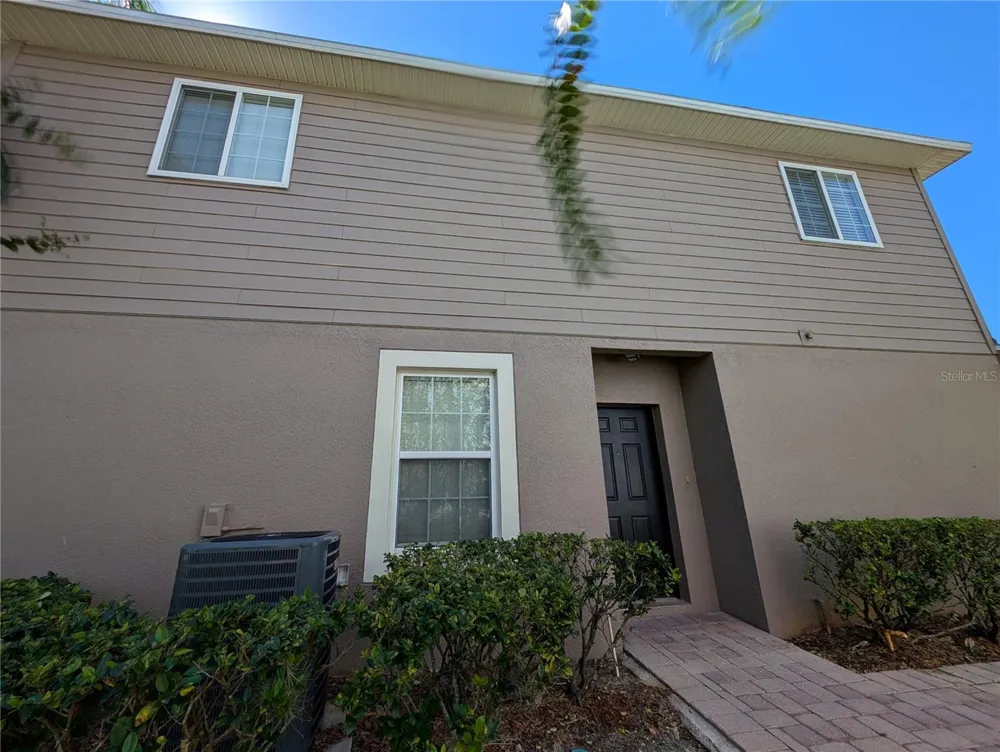 2203 CHATHAM PLACE DRIVE Orlando, FL 32824