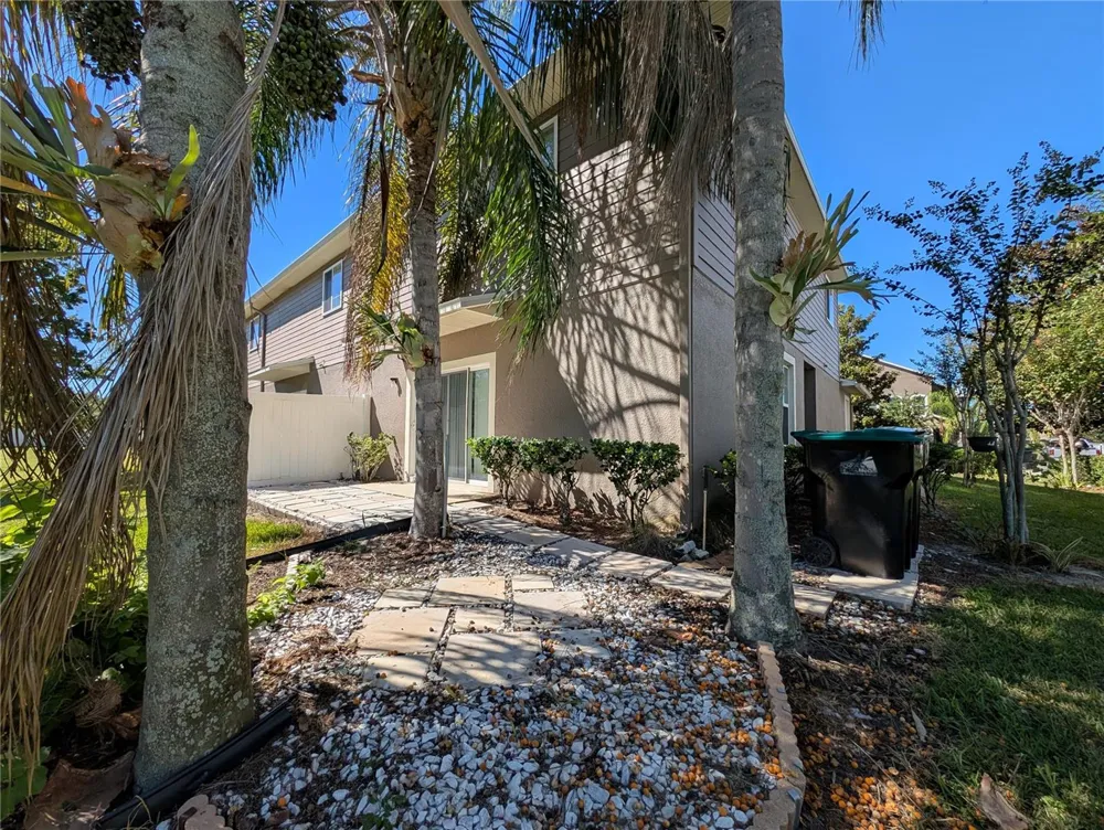 2203 CHATHAM PLACE DRIVE Orlando, FL 32824
