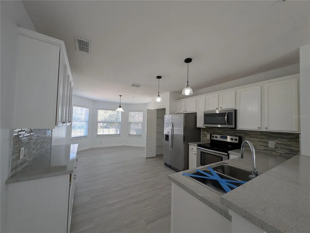 2203 CHATHAM PLACE DRIVE Orlando, FL 32824