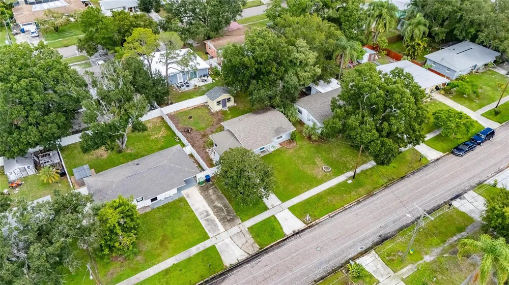 4421 W IOWA AVENUE Tampa, FL 33616