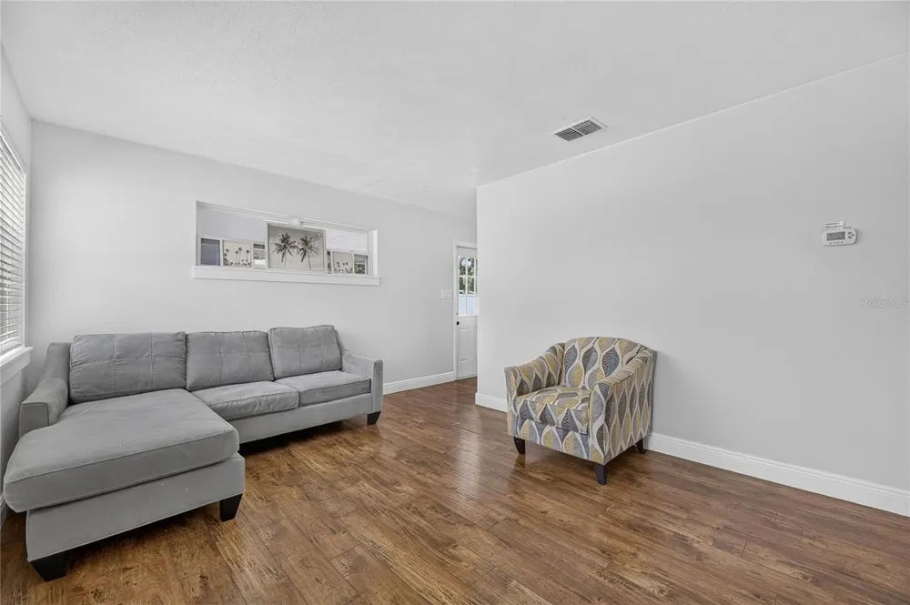 4421 W IOWA AVENUE Tampa, FL 33616
