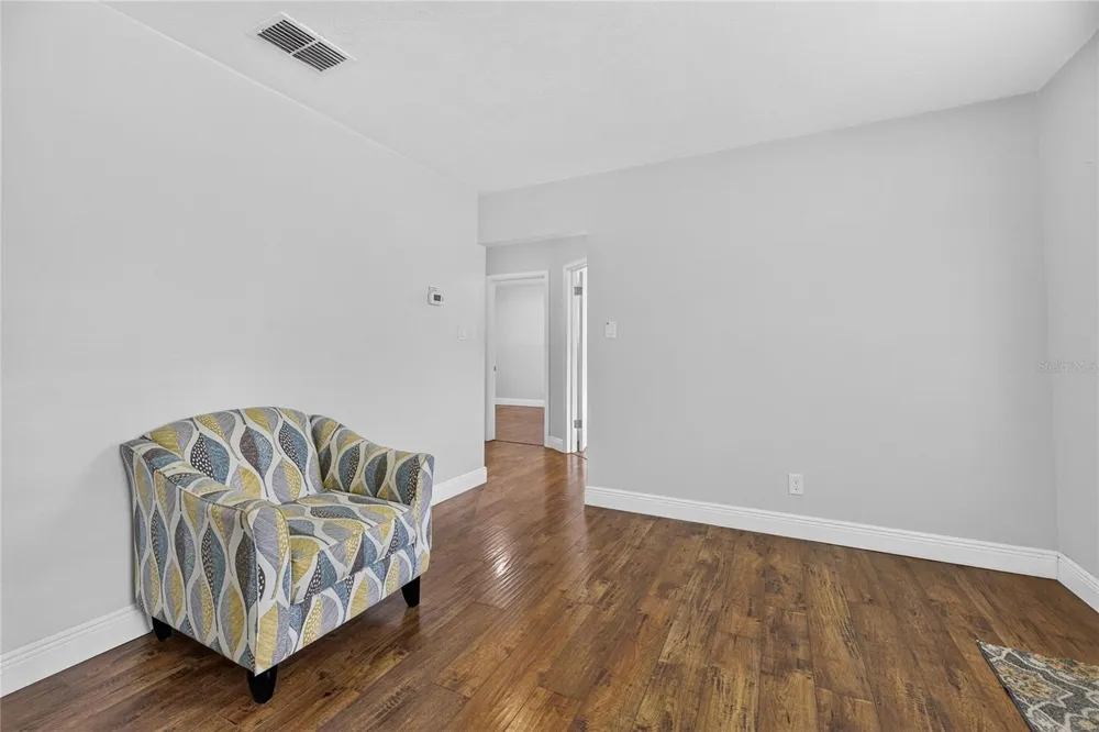 4421 W IOWA AVENUE Tampa, FL 33616
