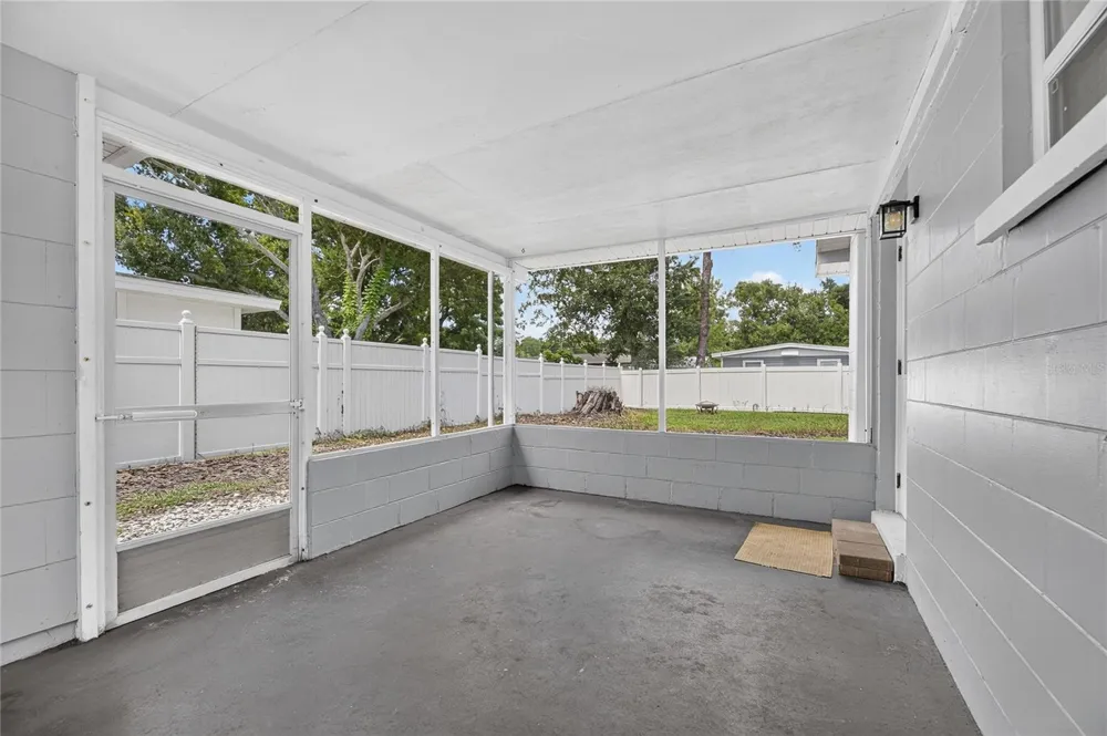 4421 W IOWA AVENUE Tampa, FL 33616