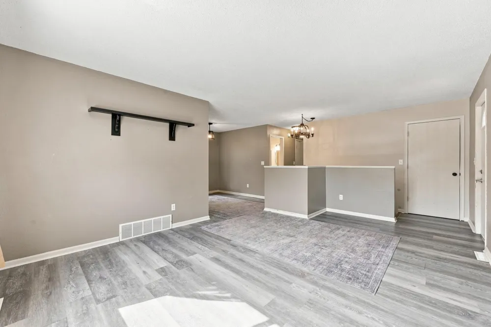 416 Central Street W Detroit Lakes, MN 56501