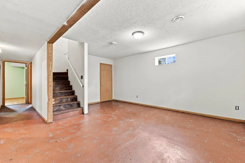 416 Central Street W Detroit Lakes, MN 56501