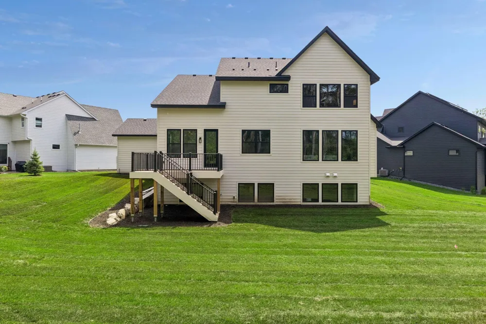 7176 61st S Cottage Grove, MN 55016