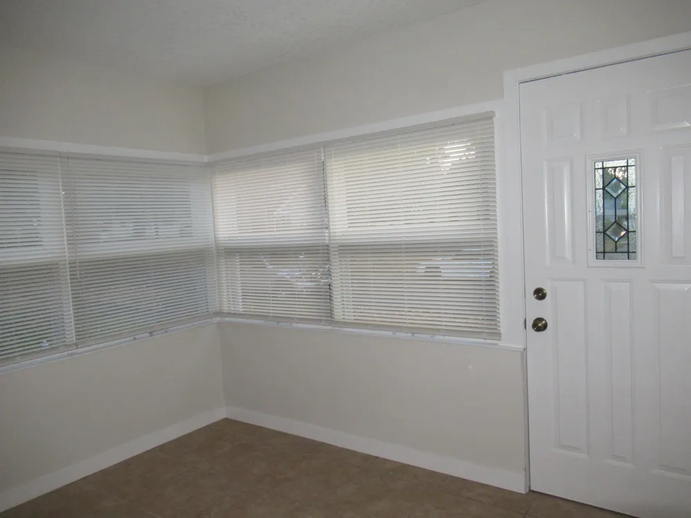 1428 Hazel Street Saint Paul, MN 55119