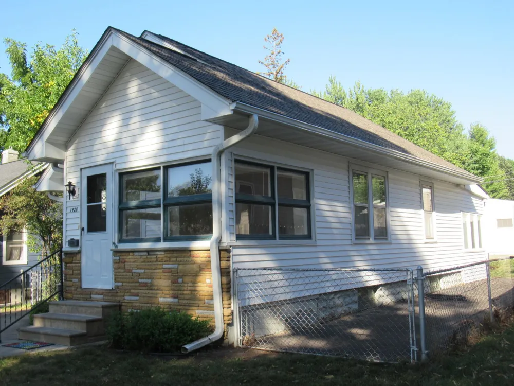 1428 Hazel Street Saint Paul, MN 55119