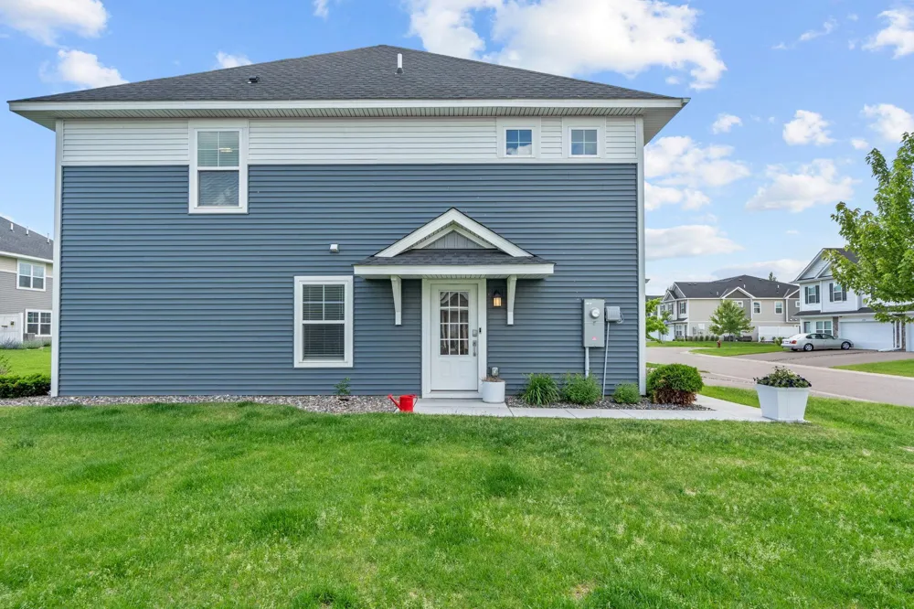 8710 Parkington Avenue NE Otsego, MN 55330