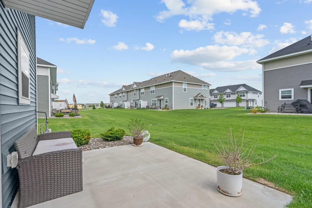 8710 Parkington Avenue NE Otsego, MN 55330