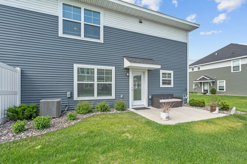 8710 Parkington Avenue NE Otsego, MN 55330