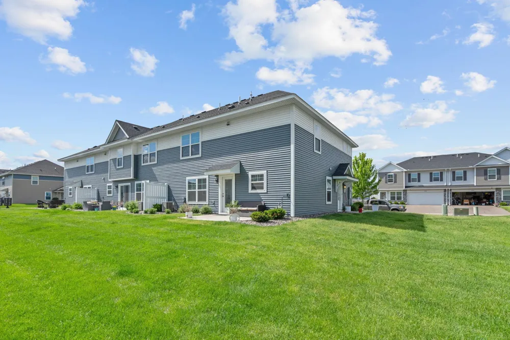 8710 Parkington Avenue NE Otsego, MN 55330