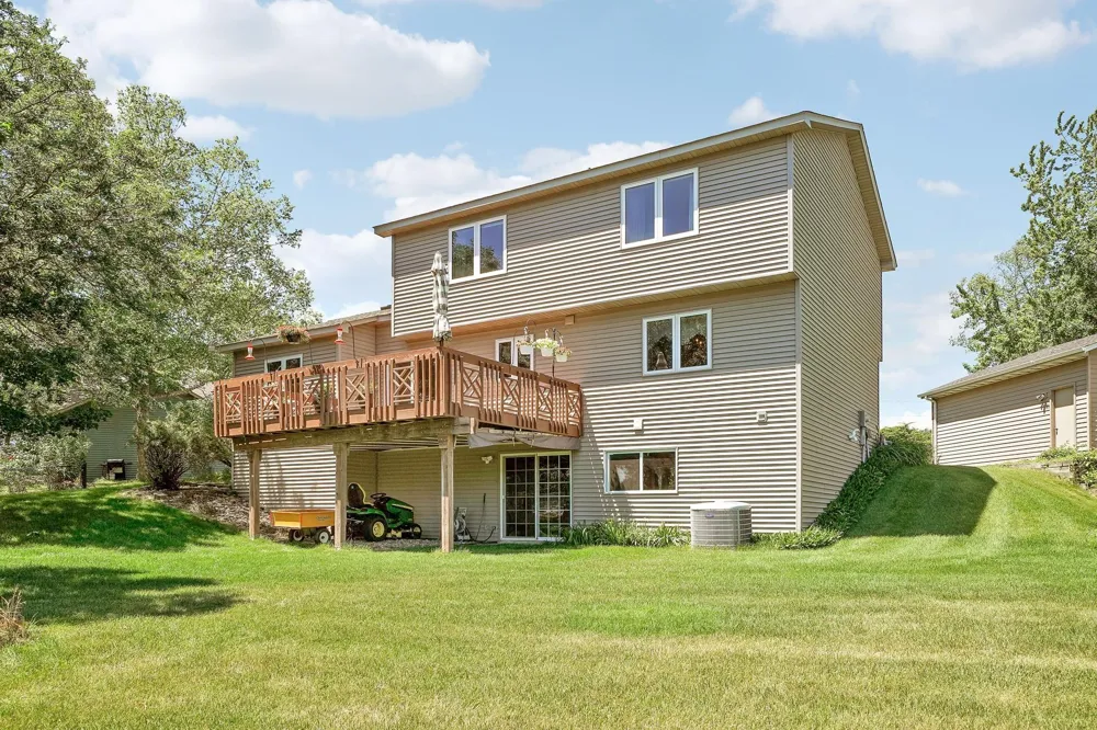 14246 Dearborn Path Rosemount, MN 55068