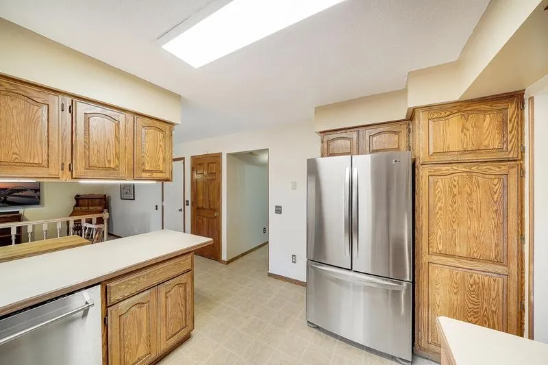 14246 Dearborn Path Rosemount, MN 55068