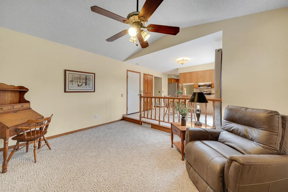 14246 Dearborn Path Rosemount, MN 55068