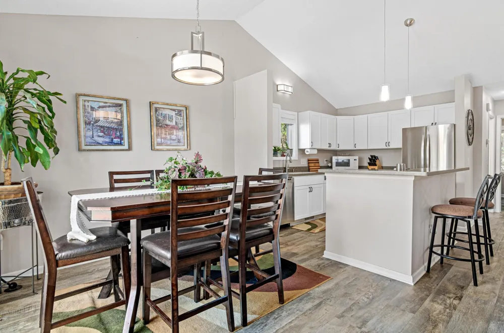 421 E Lake Street Waconia, MN 55387