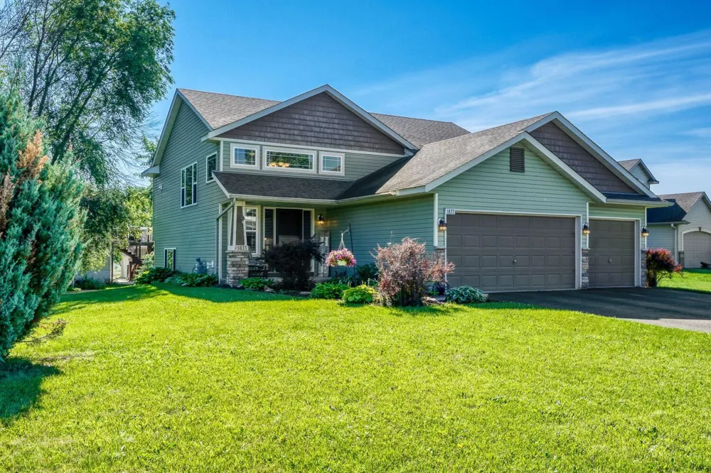 5833 212th Street Forest Lake, MN 55025