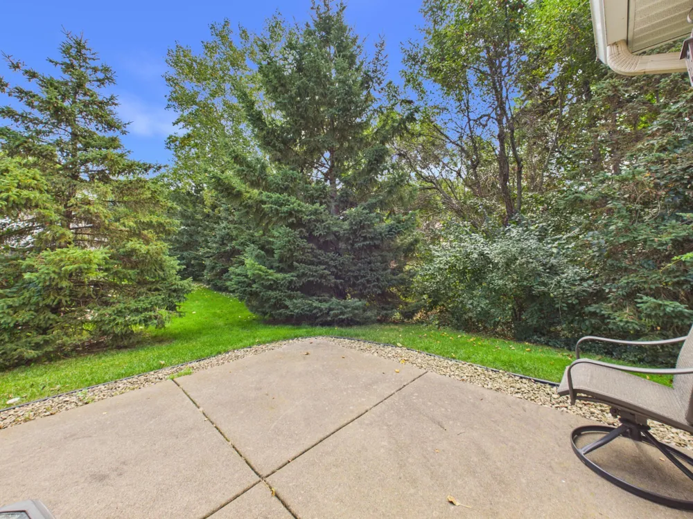 920 Evergreen Court Vadnais Heights, MN 55127