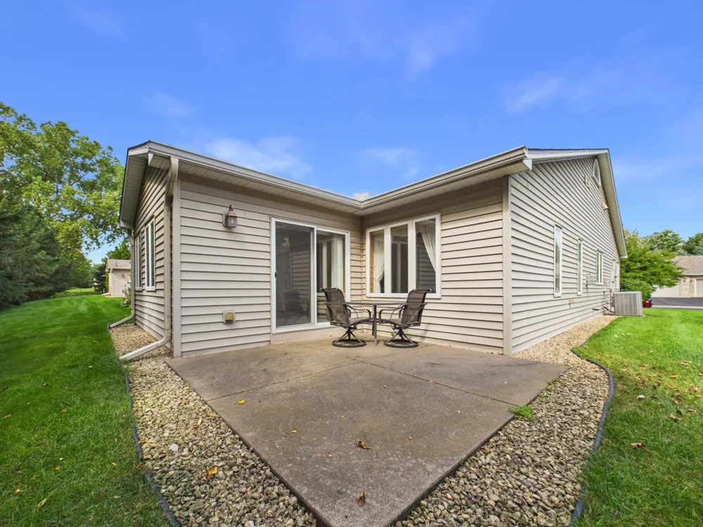 920 Evergreen Court Vadnais Heights, MN 55127