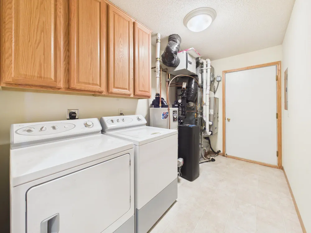 920 Evergreen Court Vadnais Heights, MN 55127