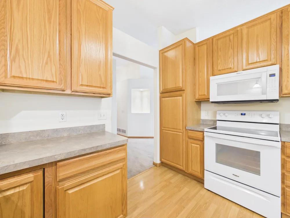 920 Evergreen Court Vadnais Heights, MN 55127
