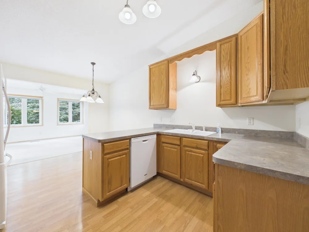920 Evergreen Court Vadnais Heights, MN 55127