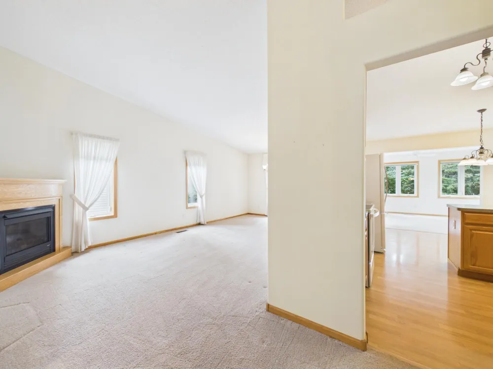 920 Evergreen Court Vadnais Heights, MN 55127