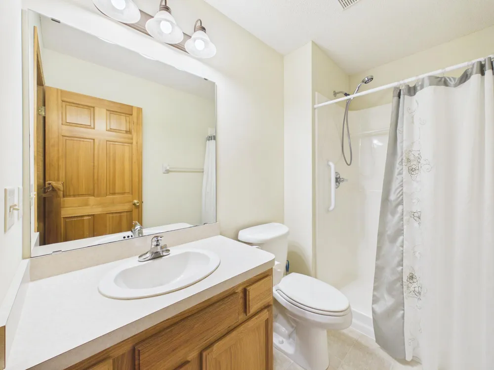 920 Evergreen Court Vadnais Heights, MN 55127