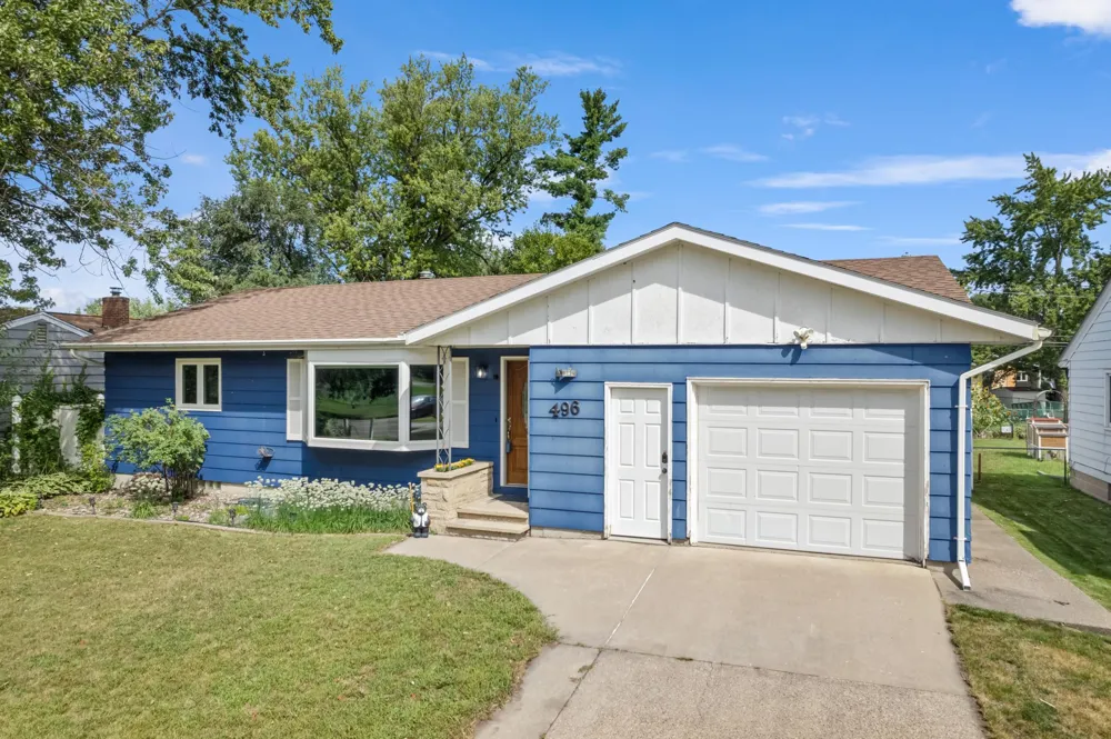 496 E Sarnia Street Winona, MN 55987