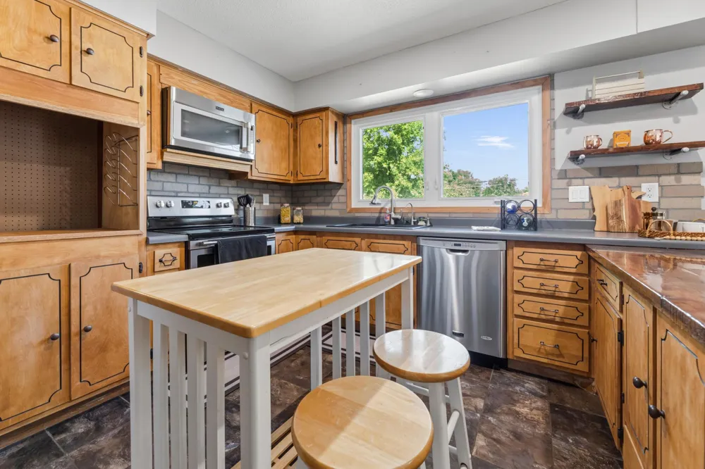 496 E Sarnia Street Winona, MN 55987