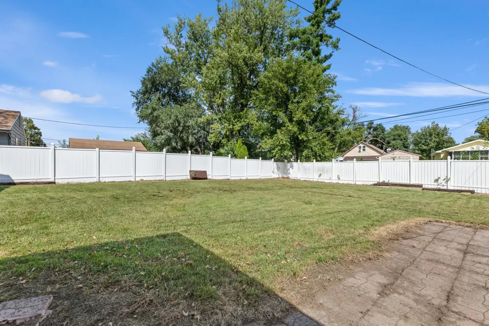 496 E Sarnia Street Winona, MN 55987