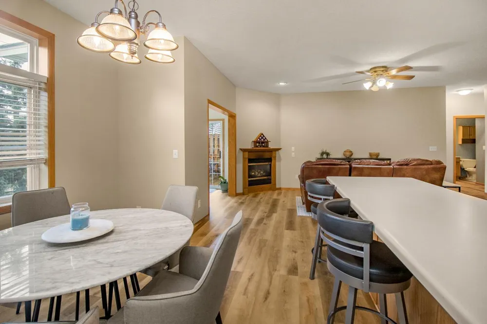 1105 Iris Drive White Bear Lake, MN 55127