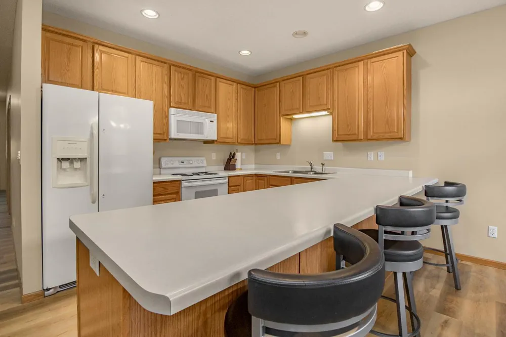 1105 Iris Drive White Bear Lake, MN 55127