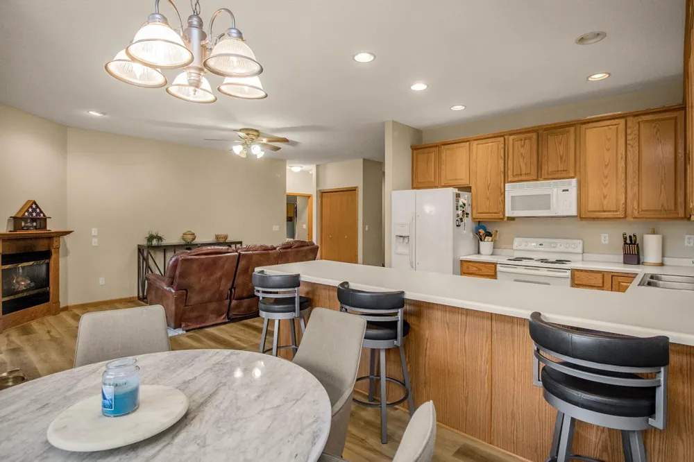1105 Iris Drive White Bear Lake, MN 55127