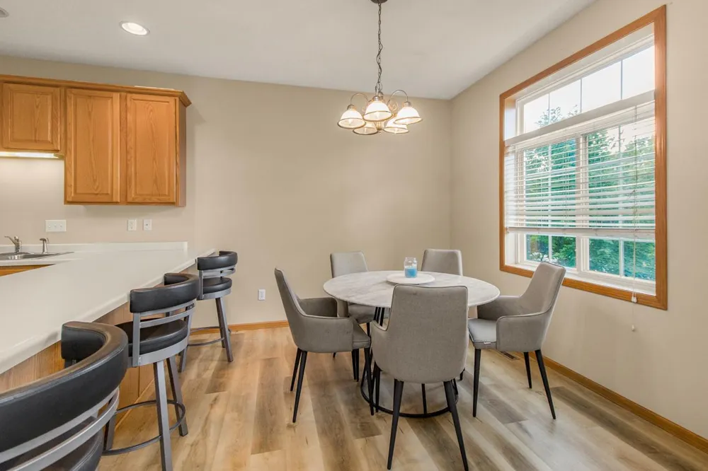 1105 Iris Drive White Bear Lake, MN 55127