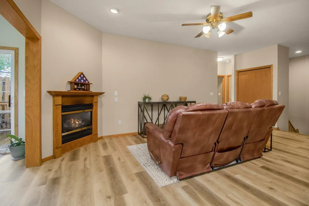 1105 Iris Drive White Bear Lake, MN 55127