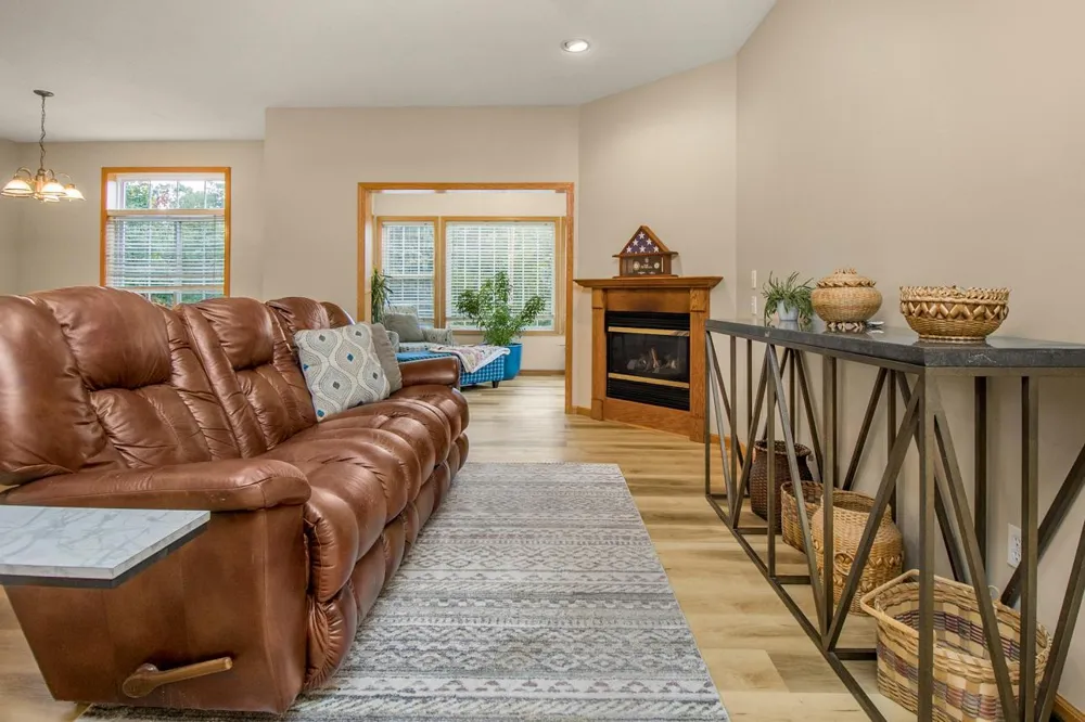 1105 Iris Drive White Bear Lake, MN 55127