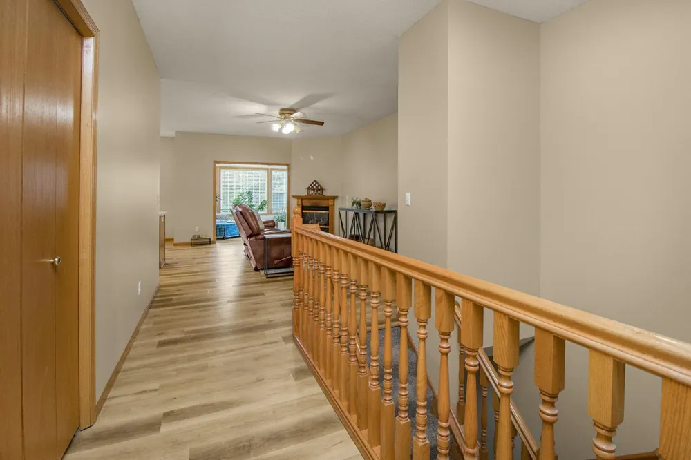 1105 Iris Drive White Bear Lake, MN 55127