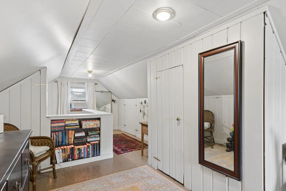 133 Ridgewood Drive Hopkins, MN 55343