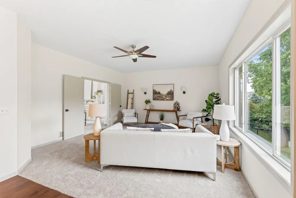 1954 Ormond Drive Shakopee, MN 55379