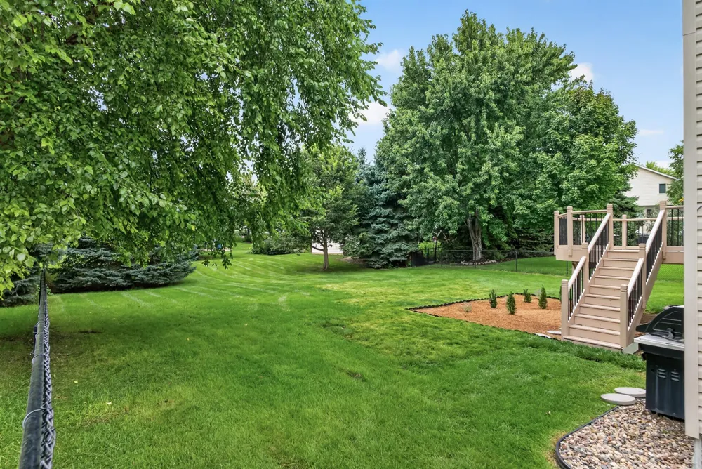 1954 Ormond Drive Shakopee, MN 55379