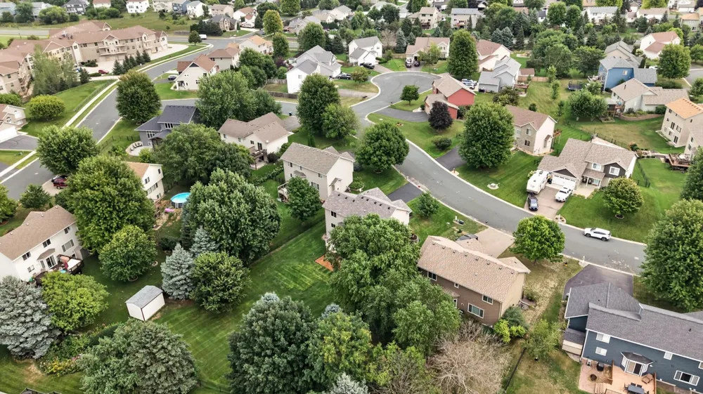 1954 Ormond Drive Shakopee, MN 55379
