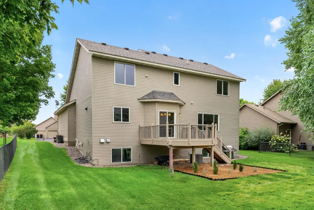 1954 Ormond Drive Shakopee, MN 55379