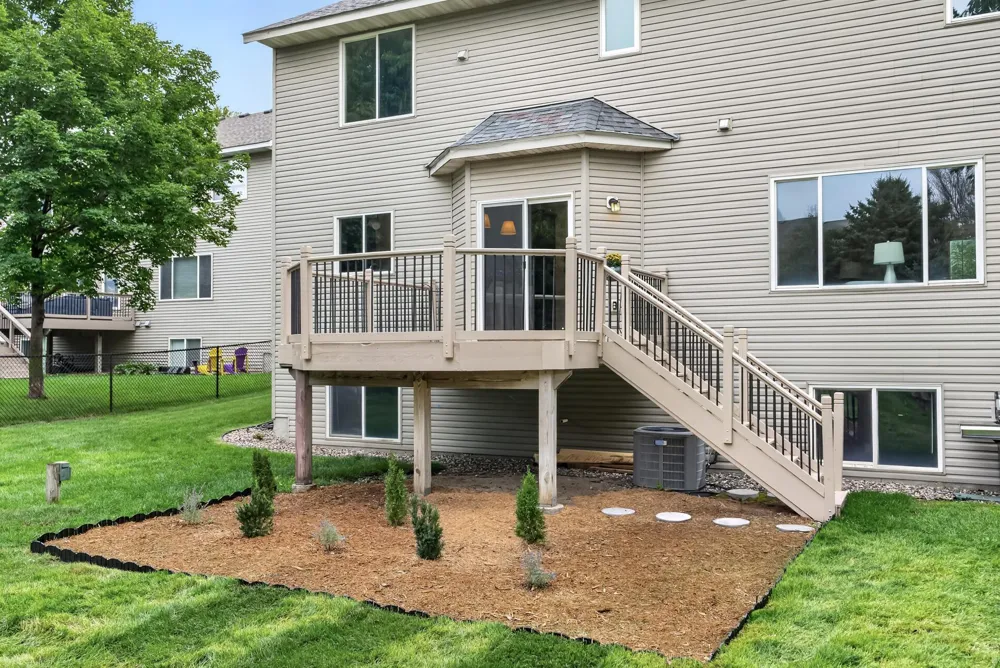 1954 Ormond Drive Shakopee, MN 55379