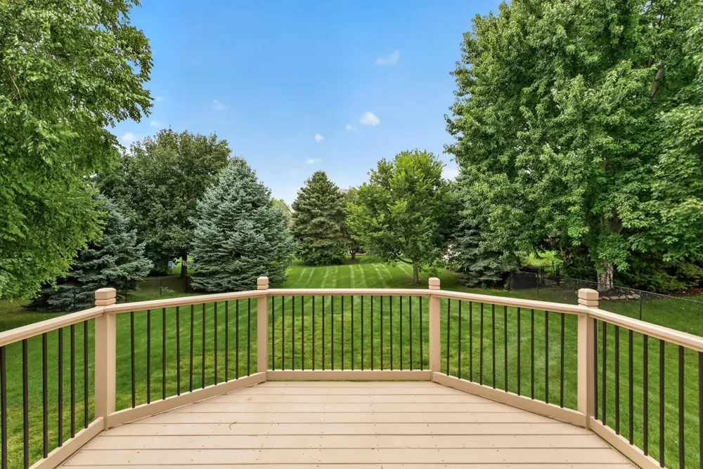 1954 Ormond Drive Shakopee, MN 55379