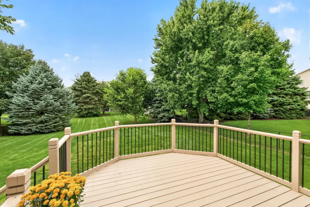 1954 Ormond Drive Shakopee, MN 55379