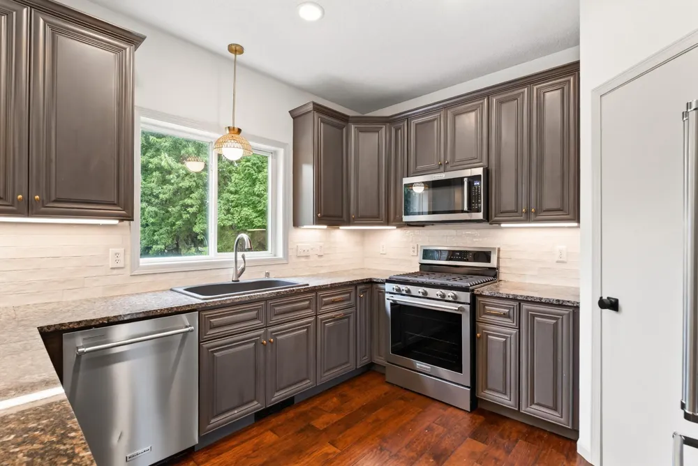 1954 Ormond Drive Shakopee, MN 55379