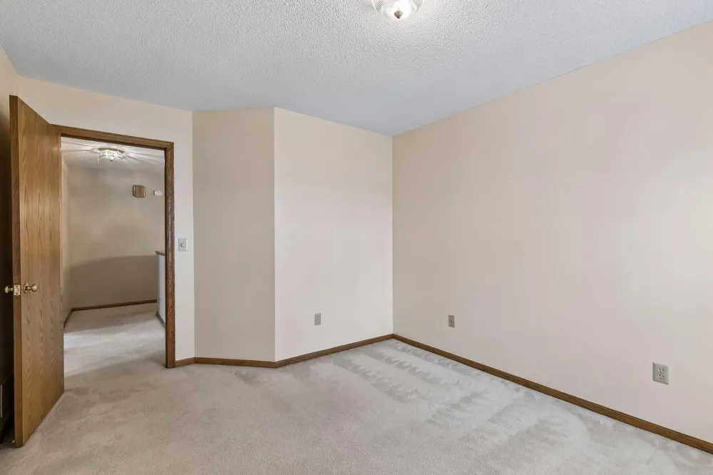 1745 1st Avenue SE New Prague, MN 56071