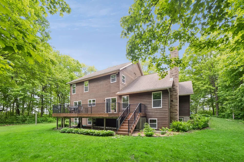 1745 1st Avenue SE New Prague, MN 56071